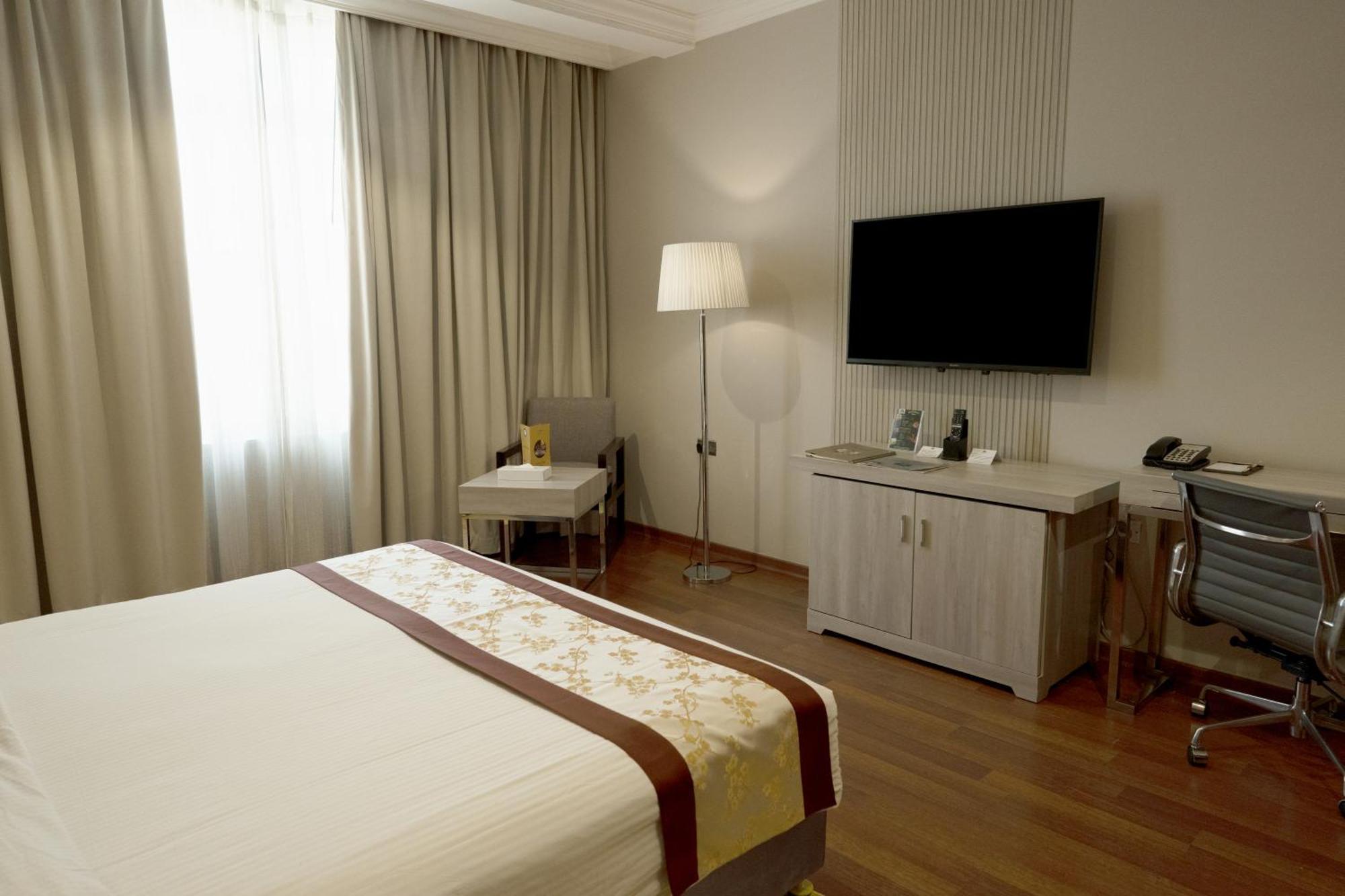 Standard King Room