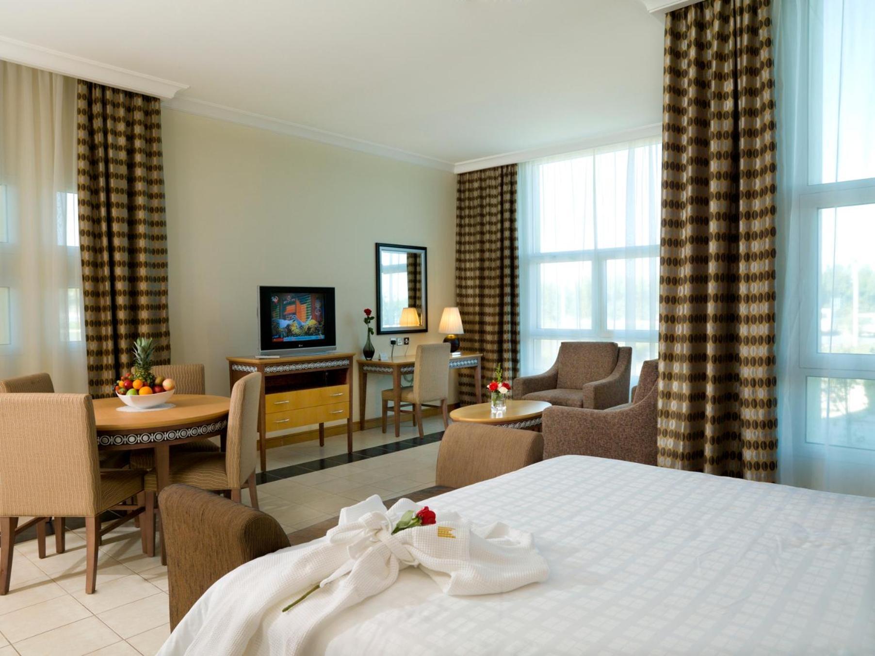 Corner Suite King Bed